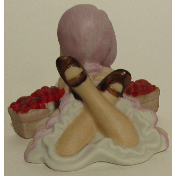 Holly Hobbie Daydreams porcelain figurine series 1x hand painted baskets freckle - Picture 3 of 6